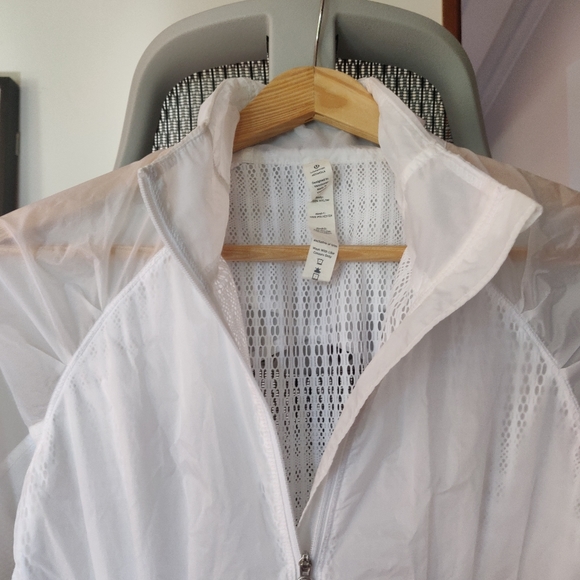 Lululemon jacket - Picture 3 of 8
